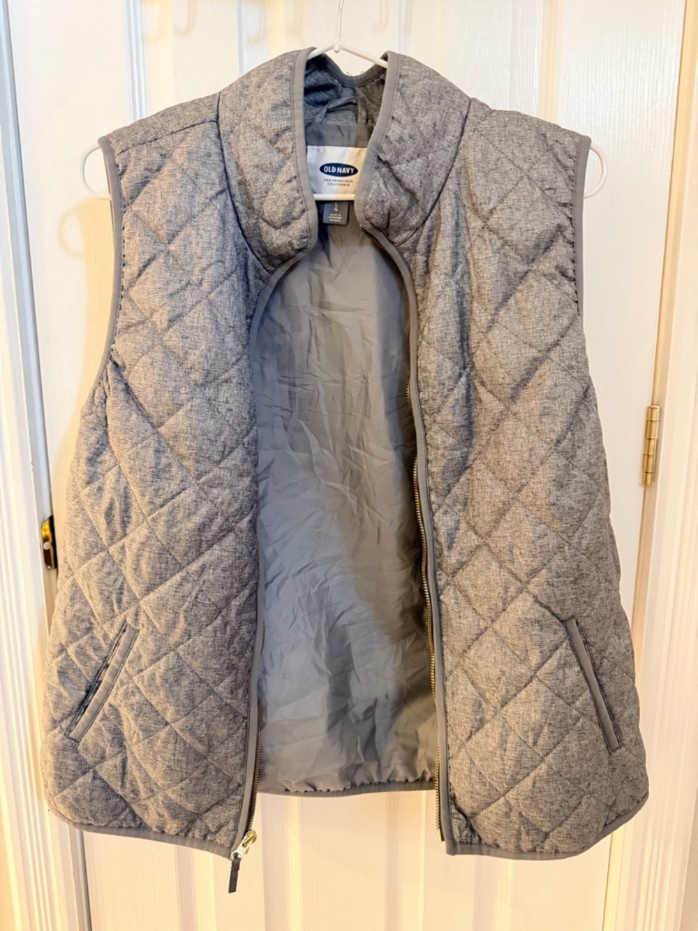Old Navy Heather Gray Quilted Puffer Vest